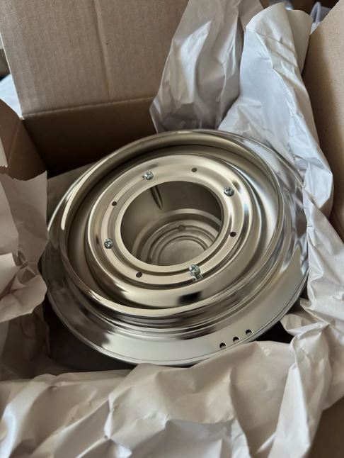 Derby Center Cap Aluminum with "Chevrolet Motor Division" & Bow 1012-A